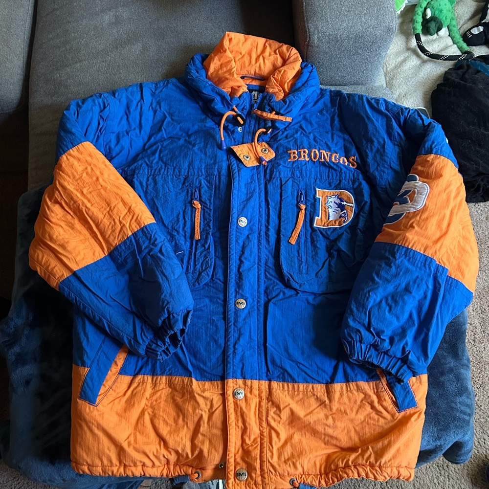 SOLD 

Vintage Mirage Denver Broncos Puffer Jacket